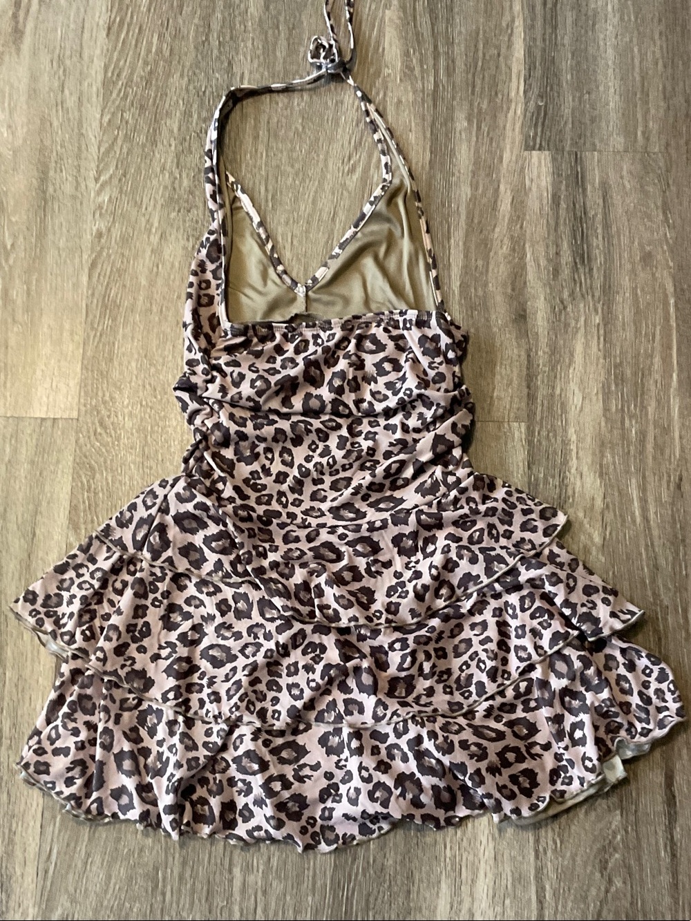 Leopard Print Halter Ruffle Romper - Picture 6 of 8